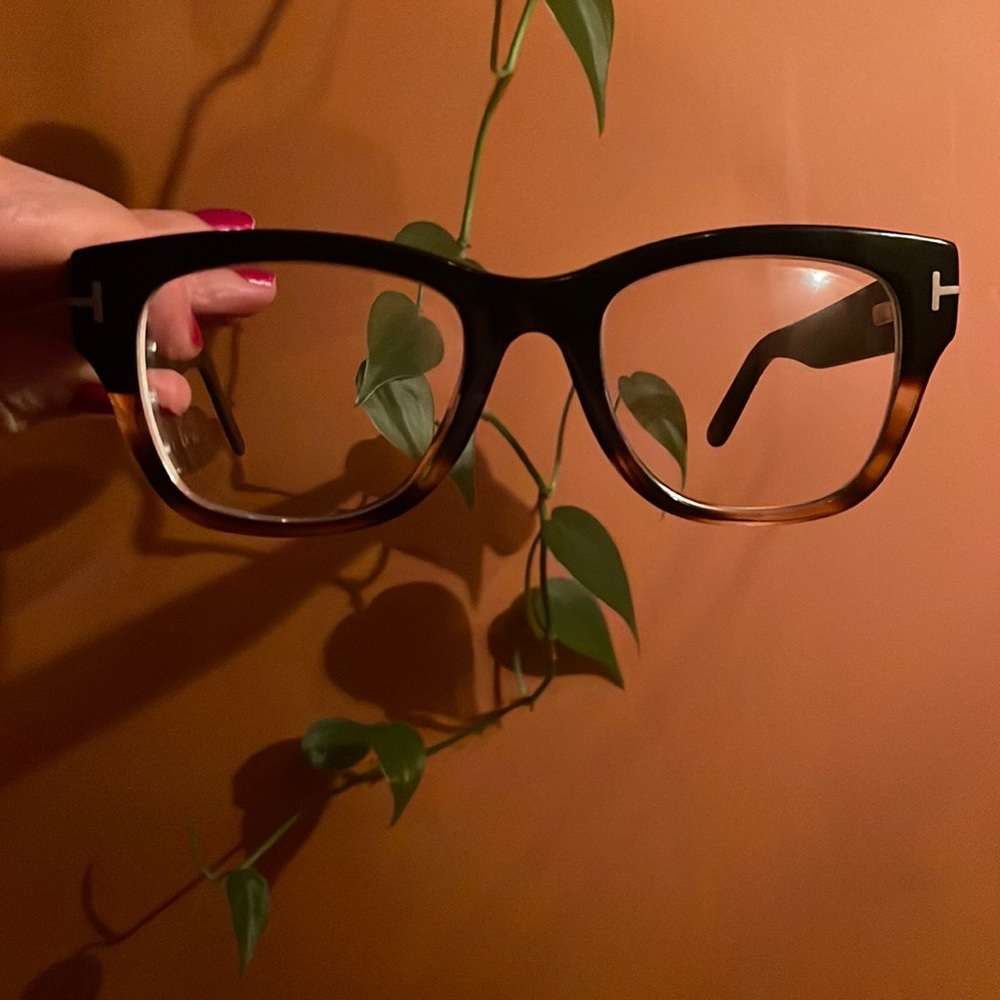 TOM FORD TF5379 Made in Italy. Out of stock everywhere. 51-20-145